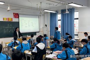 马卡：本泽马将在周三与吉达联合高层进行会面，讨论未来